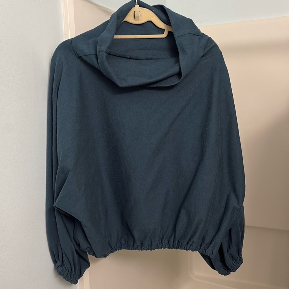 NWOT Pacific Cotton Cowl Neck with Waist Elastic